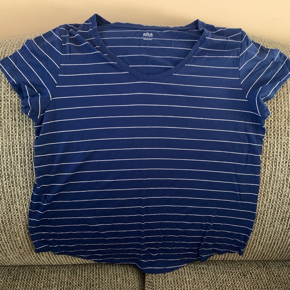 Women’s t shirt